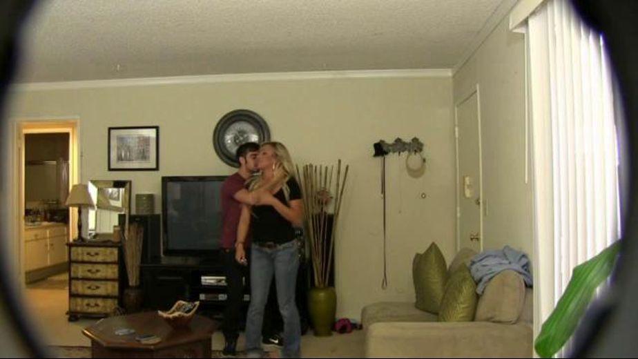 Amateur hidden cuckold